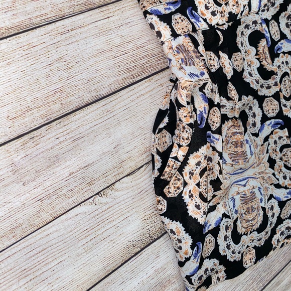 Romper - Picture 4 of 8